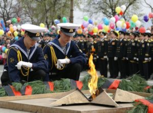 Сценарий митинга на 9 мая День Победы у памятника 